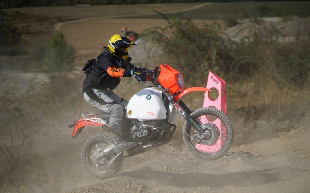 EnduroBoxer Movie from GRAVELSCOUT